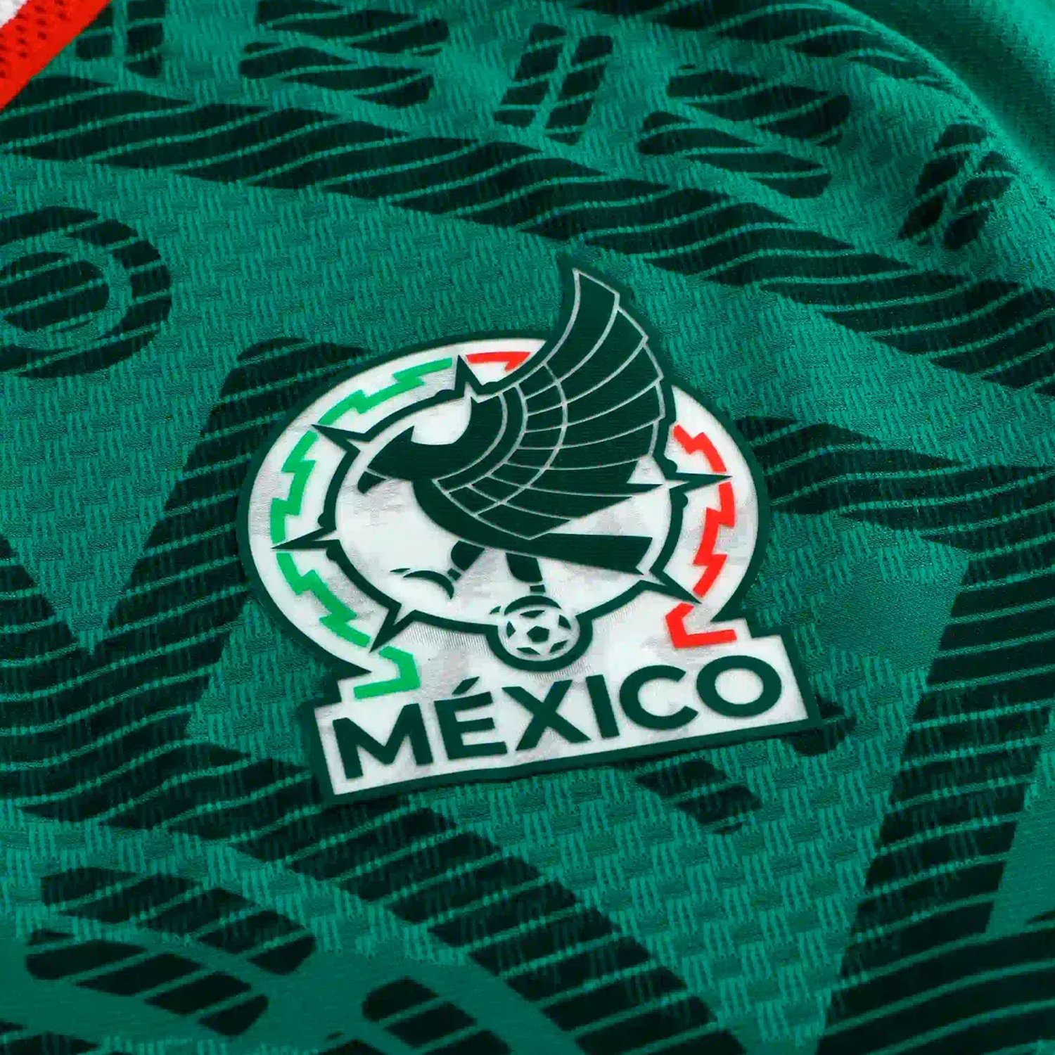 png_1500x1500_68339248