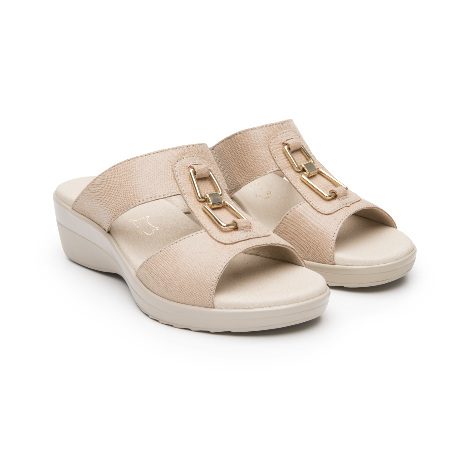 png_1500x1500_69456066