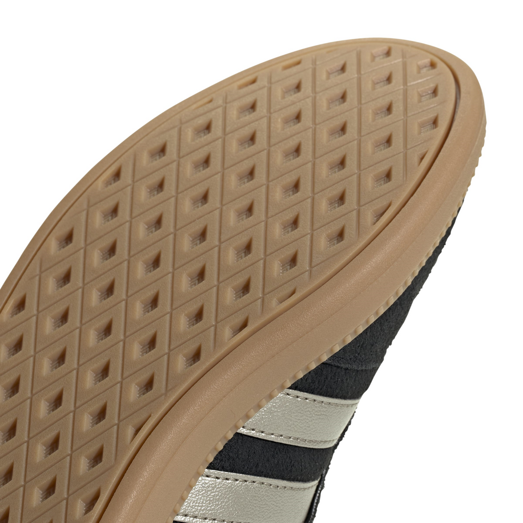 png_1500x1500_67512747