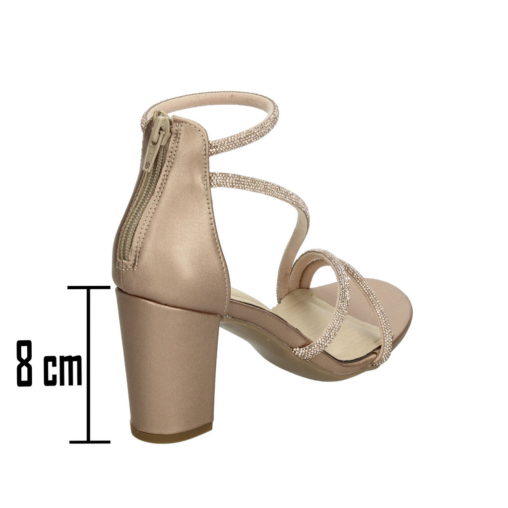 png_1500x1500_68382118